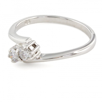 18ct white gold Diamond 25pt 2 stone Ring size K
